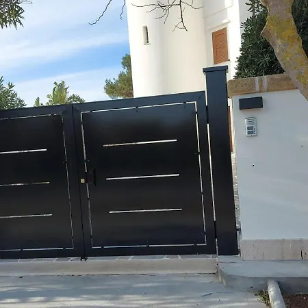 Casa Nzina Granitola